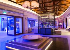 Restaurant La Baie Lounge Dubai Picture