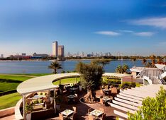 Restaurant Lakeview Dubai Picture