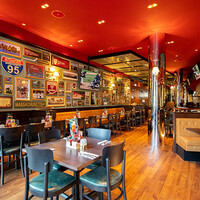 Restaurant O'Learys Sports Bar & Restaurant Picture