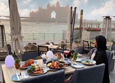 Restaurant Seafood Kitchen Dubai Picture